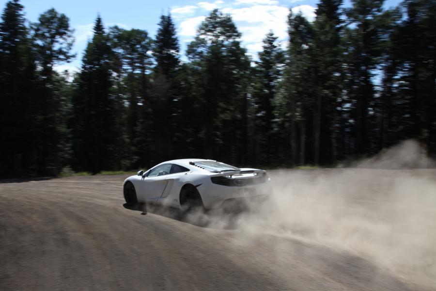  McLaren MP4-12C 2009 года  (фото 67 из 268)